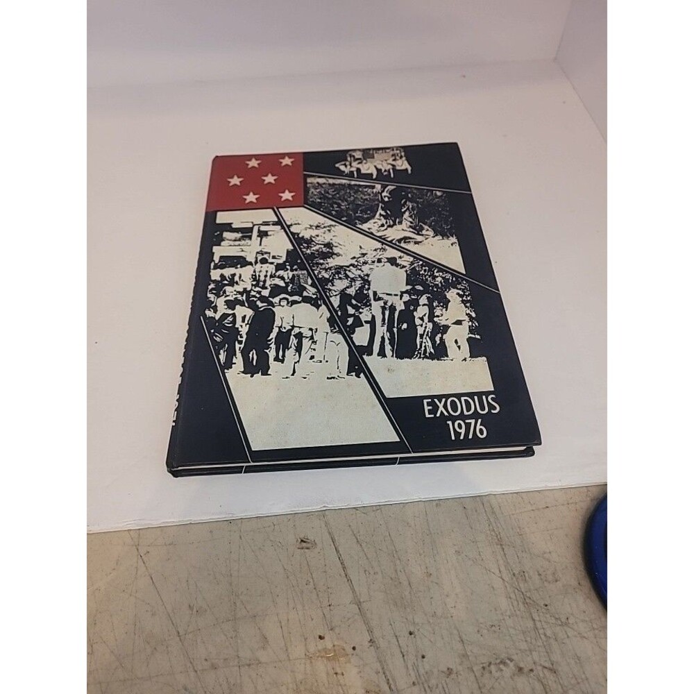 Rhode Island College Exodus 1976 Year Book